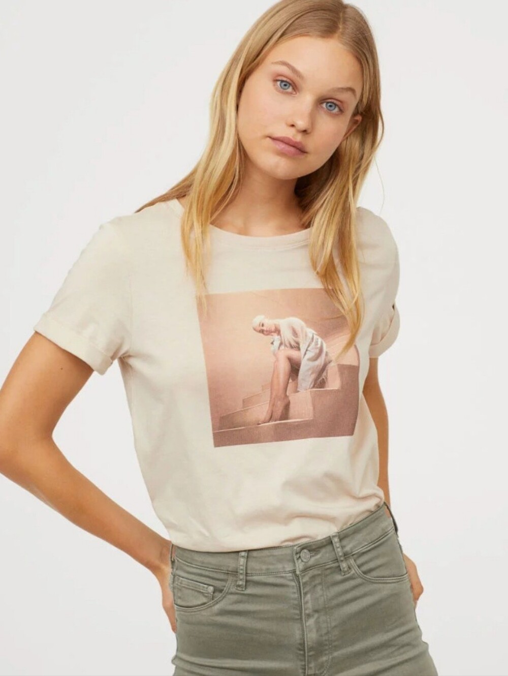 Ariana Grande x H&M Divided Graphic Tee (2019), NWT